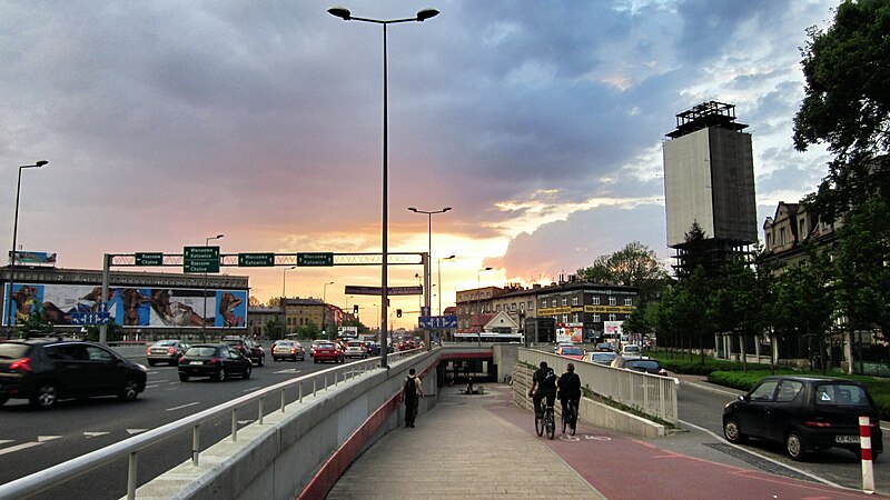 Tu w Krakowie dochodzi do wypadków