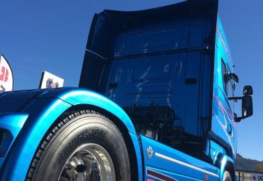 Mobilny serwis TIR ciężarowe Pomoc drogowa TIR